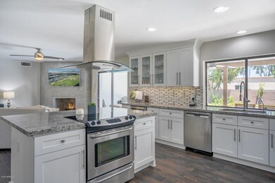 12_12401_N_57th_Way__12_mls