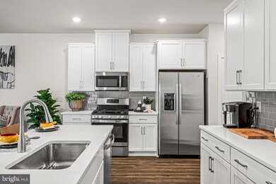 851 Pecan Rd, Spring City, PA 19475 - photo 4