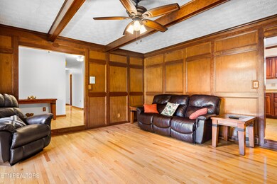 3941SimpsonRd-7