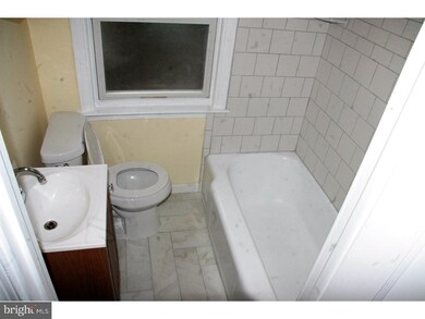 122 Juliana Terrace, Darby, PA 19023 - photo 7