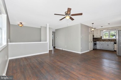 17739 Burnside Ave, Hagerstown, MD 21740 - photo 7