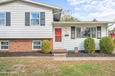 4022 Clover Ridge Ct, Toledo, OH 43623 - photo 5