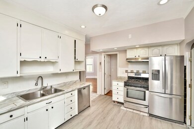 36 Havelock St, Dorchester Center, MA 02124 - photo 3