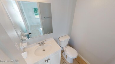 1/2 Bath!