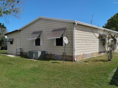 820 Oleander Cir, Sebastian, FL 32976 - photo 5