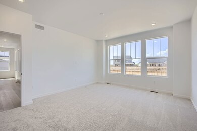 4304 Shirley Dr Owner's Suite