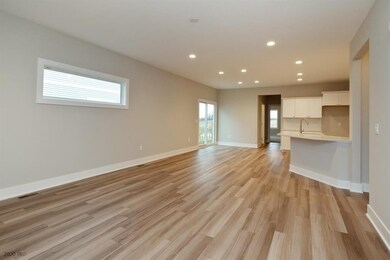 9864 Regatta Ln, Johnston, IA 50131 - photo 7