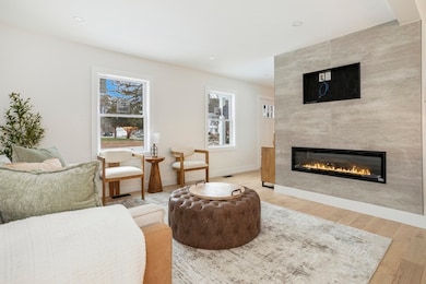 63 Kellogg St, Framingham, MA 01701 - photo 2