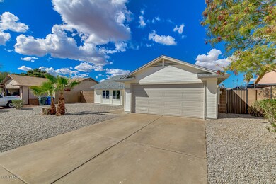 8026 W Mackenzie Dr unit 6, Phoenix, AZ 85033 - photo 3