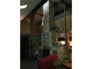 Great Room Beautiful 2 story, double sided stone f