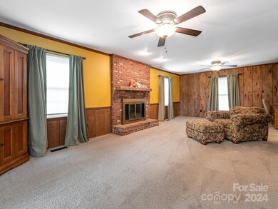 209 Hughey Dr, Gastonia, NC 28056 - photo 5