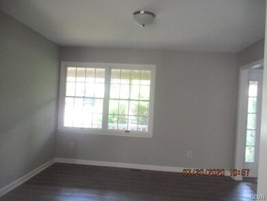 2005 Clarendon Dr, Easton, PA 18040 - photo 5