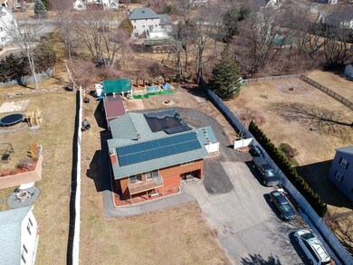 137 Old Marsh Hill Rd, Dracut, MA 01826 - photo 5