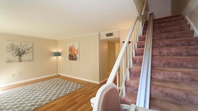 Living Room04