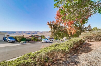 10165 Marcella Ct, Santee, CA 92071 - photo 3