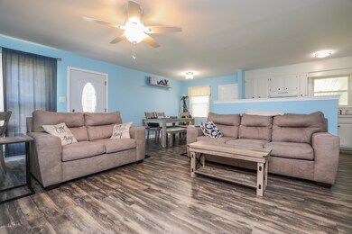 605 Royal Dr, Jacksonville, NC 28546 - photo 5