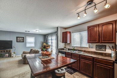 KITCHEN 2