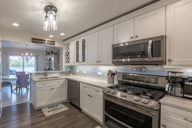 1102 Coldspring Rd, Elgin, IL 60120 - photo 6