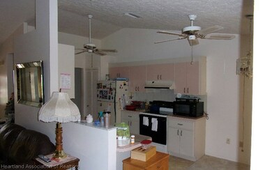 120 Lake Huntley Dr, Lake Placid, FL 33852 - photo 5