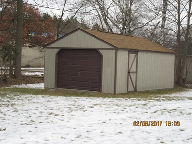 730 Godfrey St, Lowell, MI 49331 - photo 4