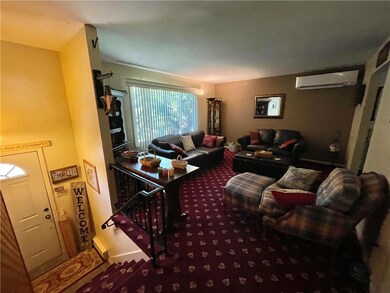 1306 Oakhurst Dr, Slatington, PA 18080 - photo 5