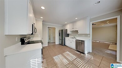 8679 Woodview Ln, Pinson, AL 35126 - photo 4