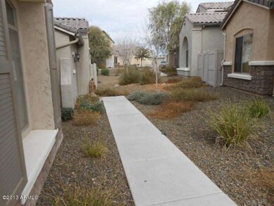 023-384351 Walk Way