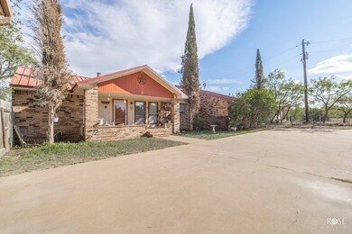 10330 Twin Lakes Ln, San Angelo, TX 76904 - photo 5