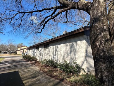 1000 Aspen Rd, Gainesville, TX 76240 - photo 3