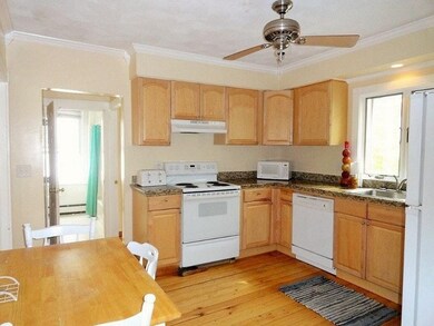5 Ann St unit 2, Newport, RI 02840 - photo 3