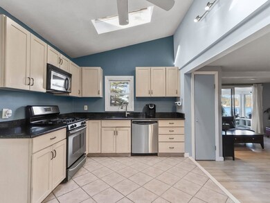 610 Eastside Rd, Wrentham, MA 02093 - photo 3