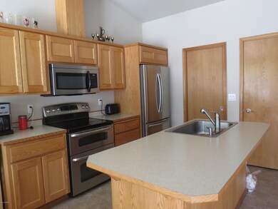 6. OPEN CONCEPT KITCHEN