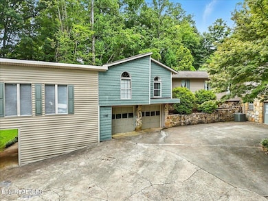 1740 Maplecrest Dr, Louisville, TN 37777 - photo 3