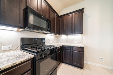 421 Merlot Dr, Alvin, TX 77511 - photo 7