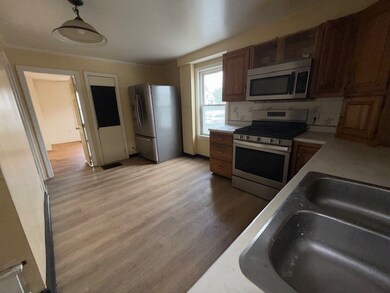 179 Columbine Ave, Pawtucket, RI 02861 - photo 7