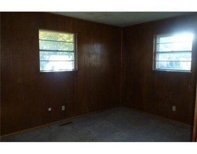 2219 W Beacon Circle Dr, Rogers, AR 72758 - photo 6