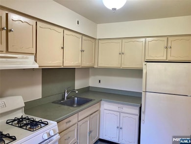 115 N Franklin Turnpike unit 24, Ramsey, NJ 07446 - photo 6