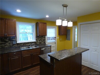 8215 Adrian Dr, Henrico, VA 23294 - photo 7