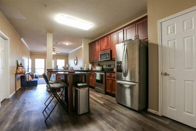 910 W 25th St unit 408, Austin, TX 78705 - photo 4