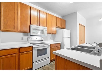 2782 Mallard Dr, Woodbury, MN 55125 - photo 3