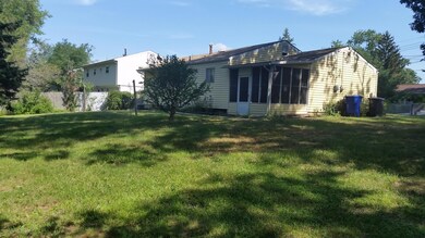 525 Oxford St, Toms River, NJ 08755 - photo 3