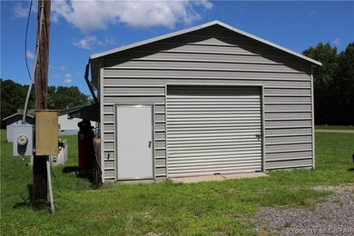 Garage/Workshop