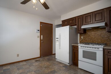 511 Durbin Rd unit A, Columbus, OH 43213 - photo 2