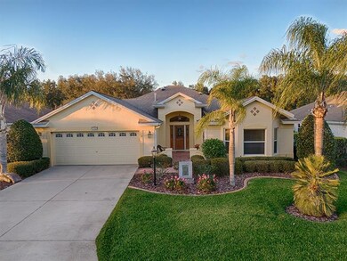 BEAUTIFUL CURB APPEAL WITH SMALL FRONT COURTYARD E