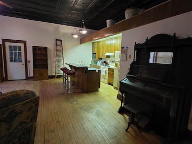 6132 Bunker Hill Rd, Central Lake, MI 49622 - photo 3