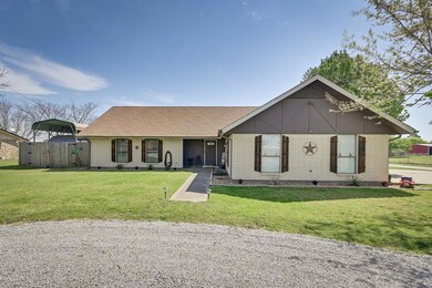 700 North Ave E, Springtown, TX 76082 - photo 2