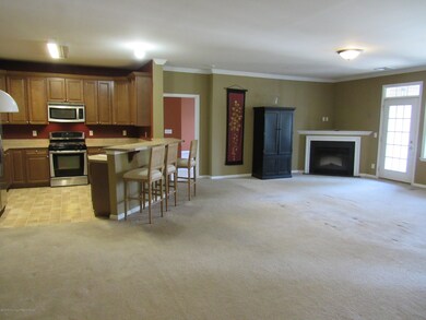 226 Mill Pond Way unit 38, Eatontown, NJ 07724 - photo 6