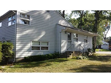 19 Everbloom Dr, Cranston, RI 02920 - photo 4