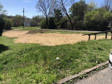 1000 E Market St, Johnson City, TN 37601 - photo 3