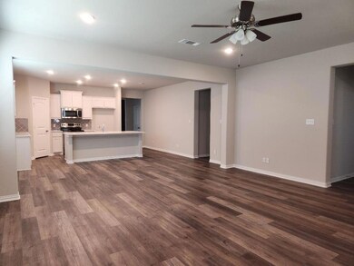 800 Brookside Dr, Springtown, TX 76082 - photo 4